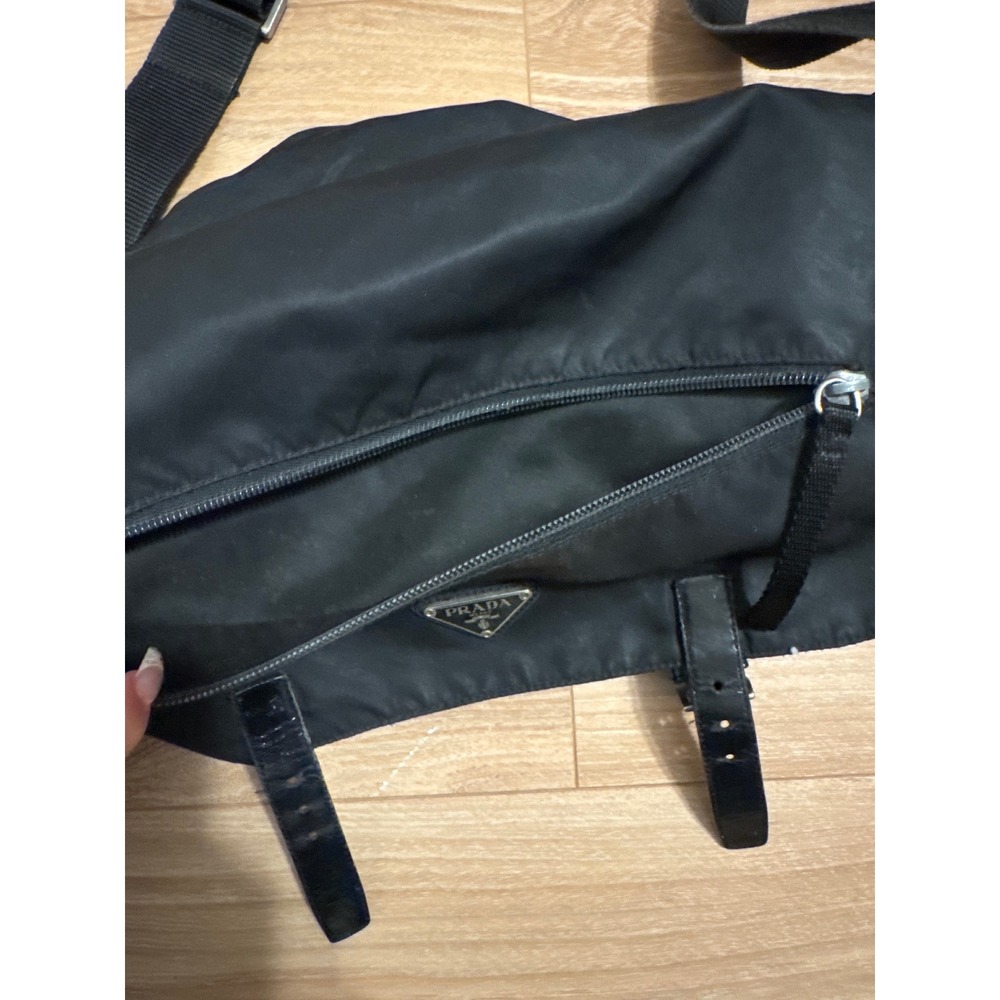 Prada Black Nylon Messenger Bag Crossbody Vela Buckle Flap Logo Vintage Large - Picture 9 of 12